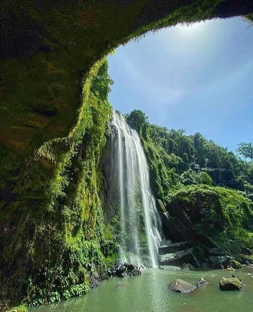 HULUGAN FALLS